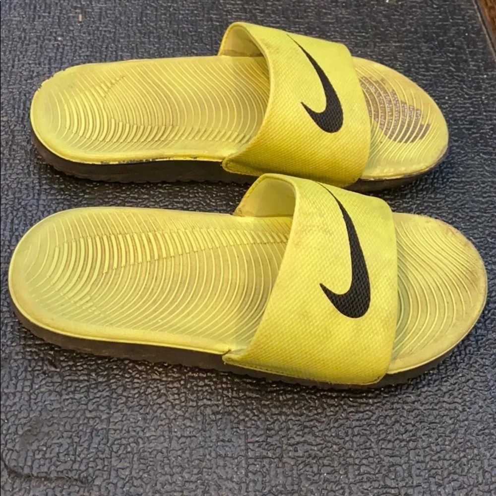 Nike size 13 youth slides